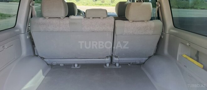 Toyota Land Cruiser-8