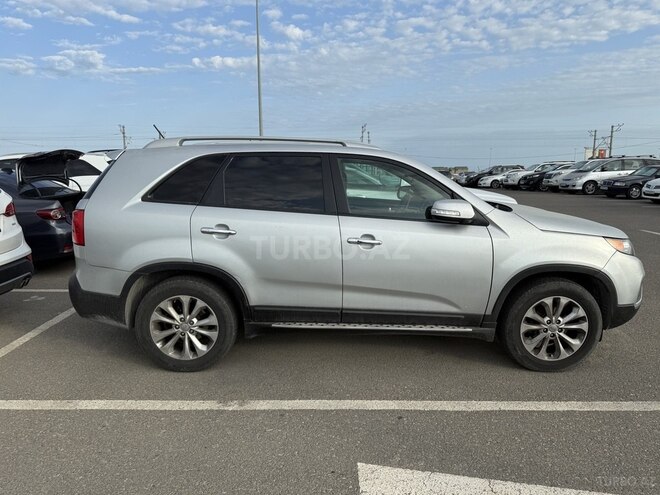 Kia Sorento-9