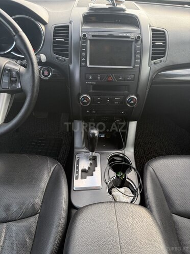 Kia Sorento-7