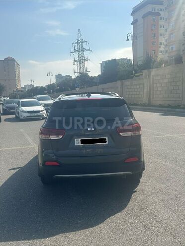 Kia Sorento-13