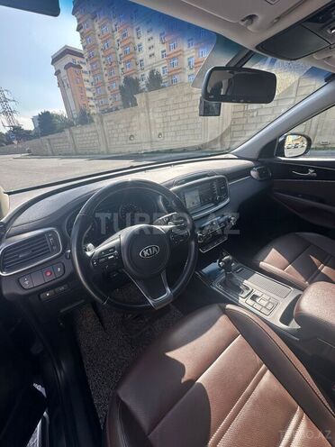 Kia Sorento-2