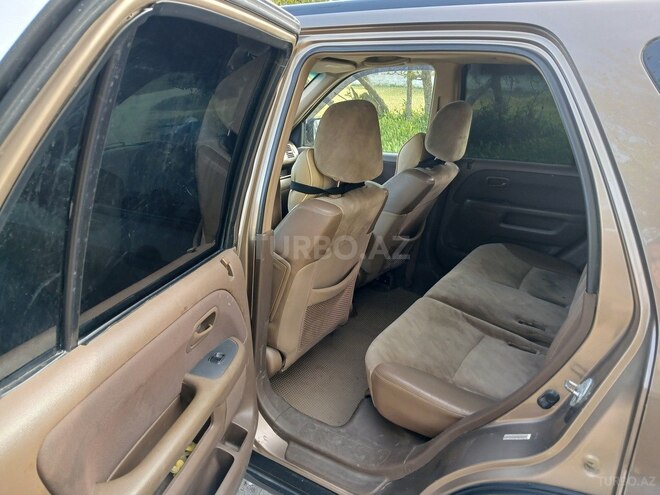Honda CR-V-6
