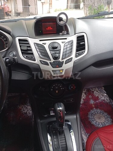 Ford Fiesta-3