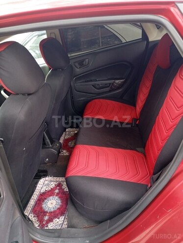 Ford Fiesta-5