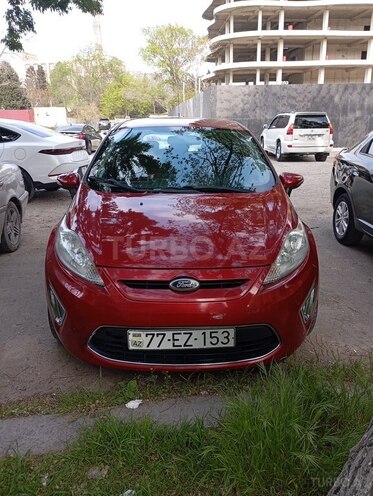 Ford Fiesta-1