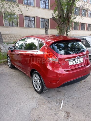Ford Fiesta-11