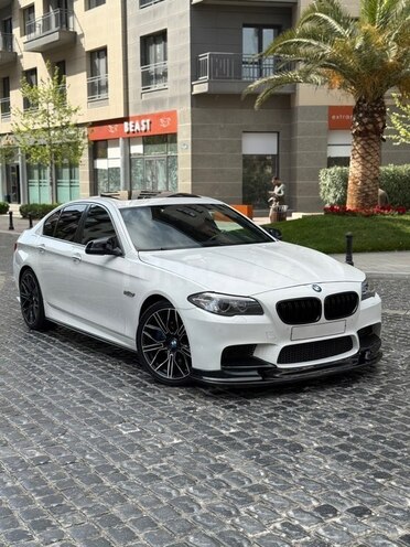 BMW 528-9