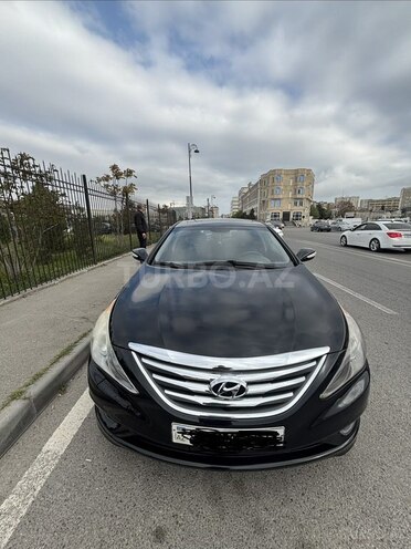 Hyundai Sonata-1