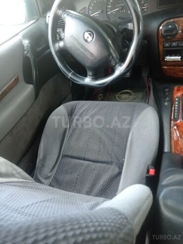 Opel Omega-11
