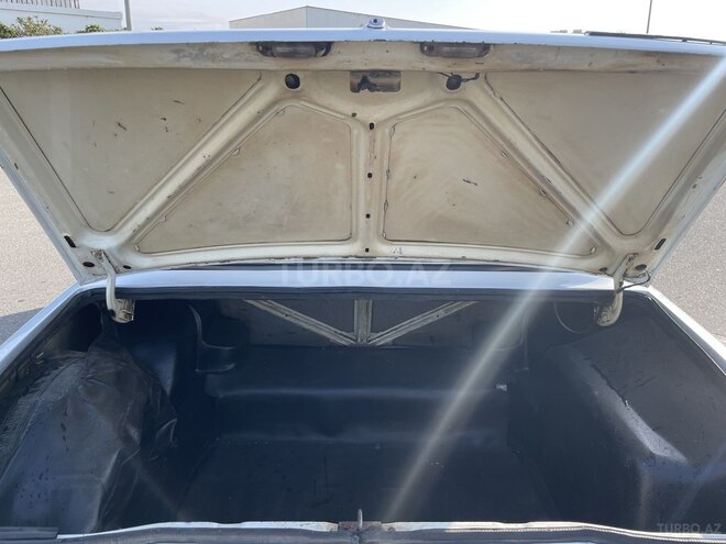 LADA (VAZ) 2107-21