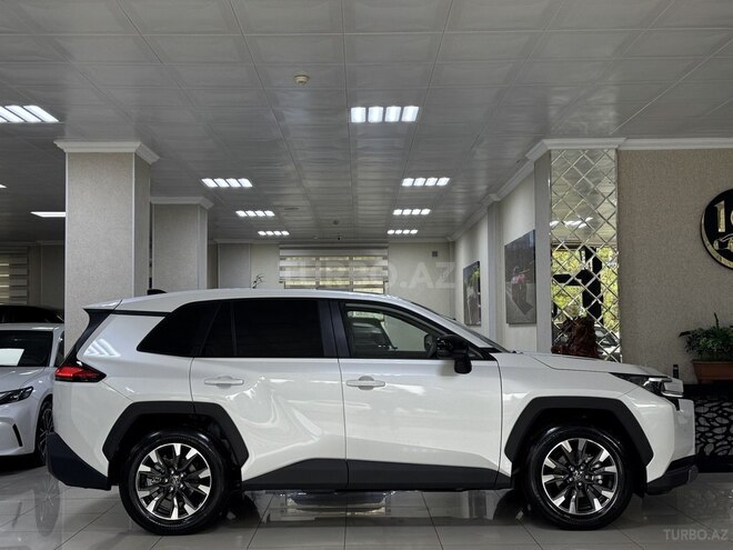Toyota RAV4-12