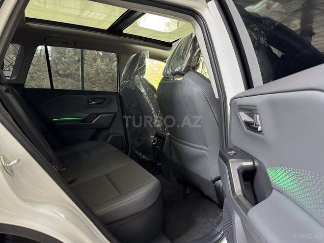 Toyota RAV4-23