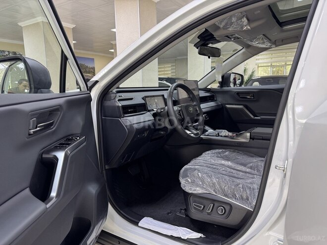 Toyota RAV4-22