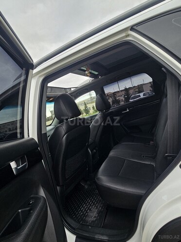 Kia Sorento-12