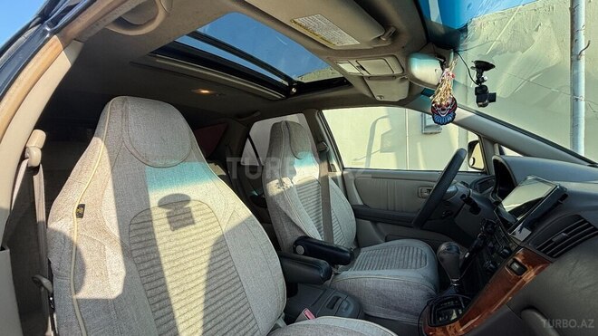 Lexus RX 300-11