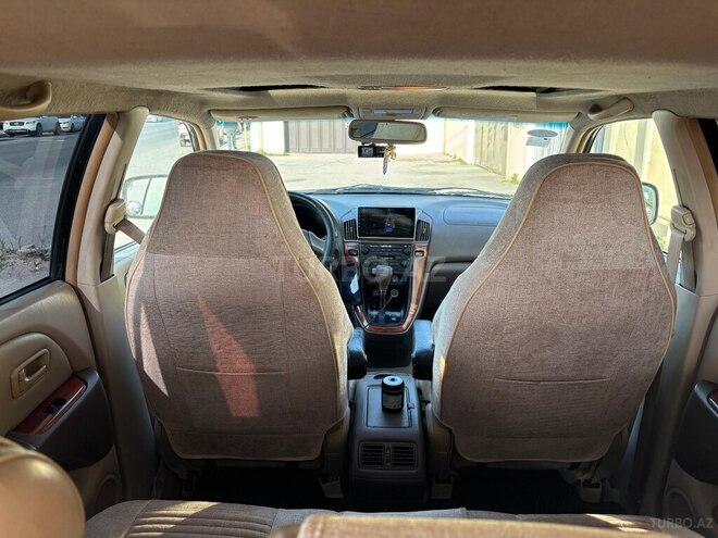 Lexus RX 300-14