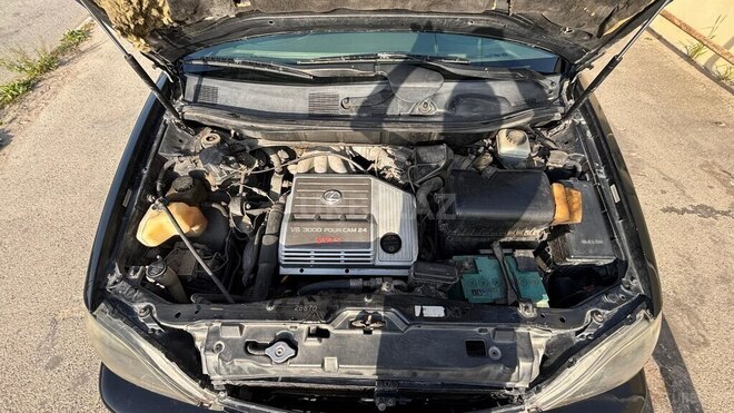Lexus RX 300-15