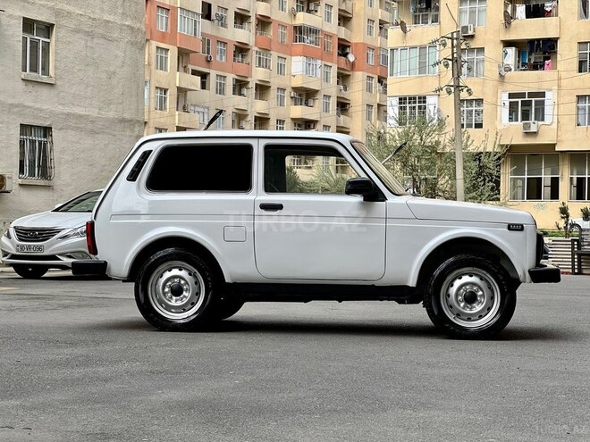 LADA (VAZ) Niva-4