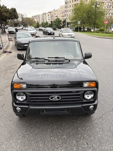 LADA (VAZ) Niva-8