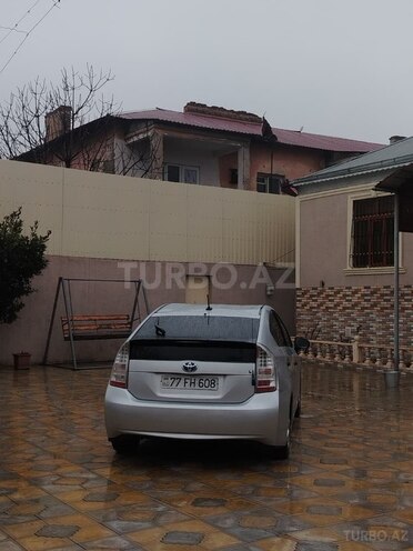 Toyota Prius-6