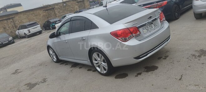 Chevrolet Cruze-11