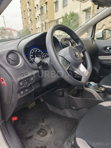 Nissan Note-5