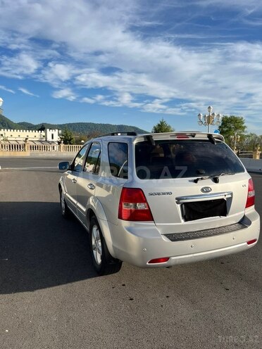 Kia Sorento-12
