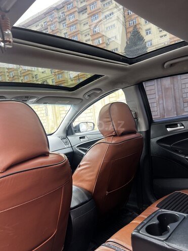 Hyundai Sonata-6