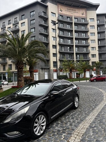 Hyundai Sonata-4