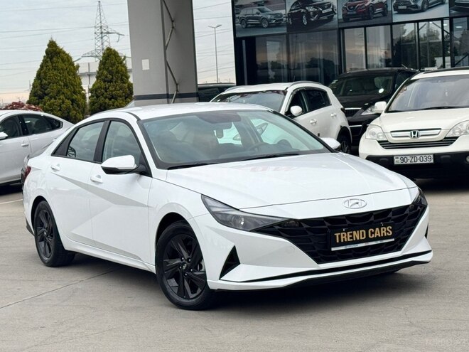 Hyundai Elantra-2