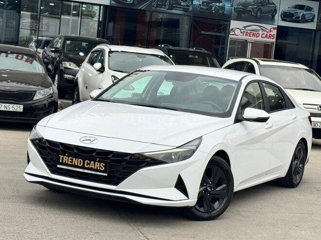 Hyundai Elantra-1