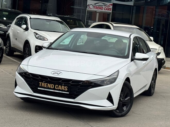 Hyundai Elantra-17