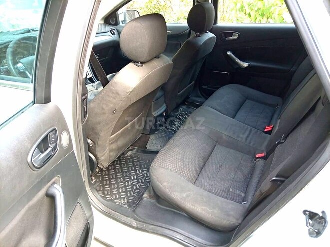 Ford Mondeo-6