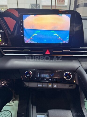 Hyundai Elantra-35