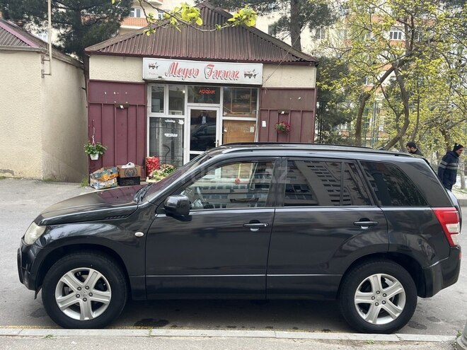 Suzuki Grand Vitara-7
