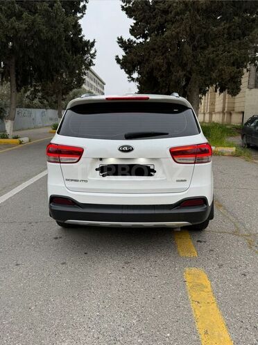 Kia Sorento-15
