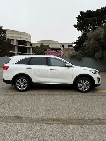 Kia Sorento-14