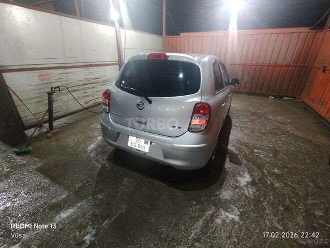 Nissan Micra-12