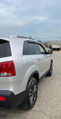 Kia Sorento-10