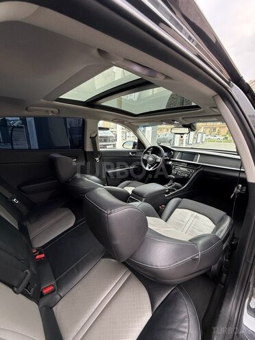 Kia Optima-11