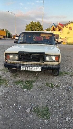 LADA (VAZ) 2107-1