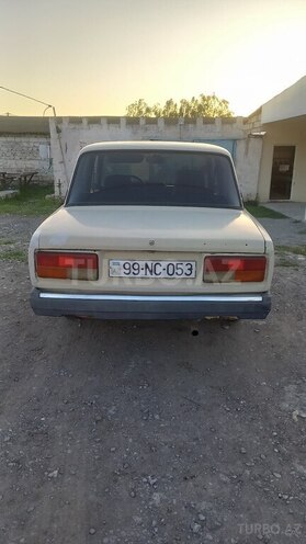 LADA (VAZ) 2107-8