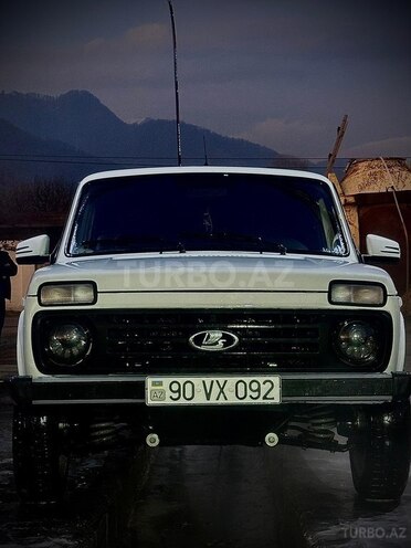LADA (VAZ) Niva-9