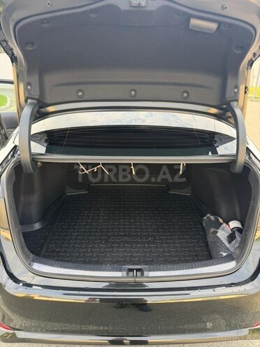 Toyota Corolla-12