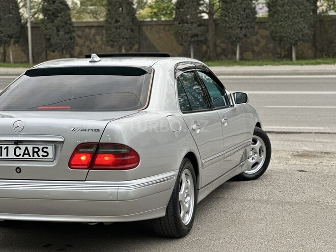 Mercedes E 240-10