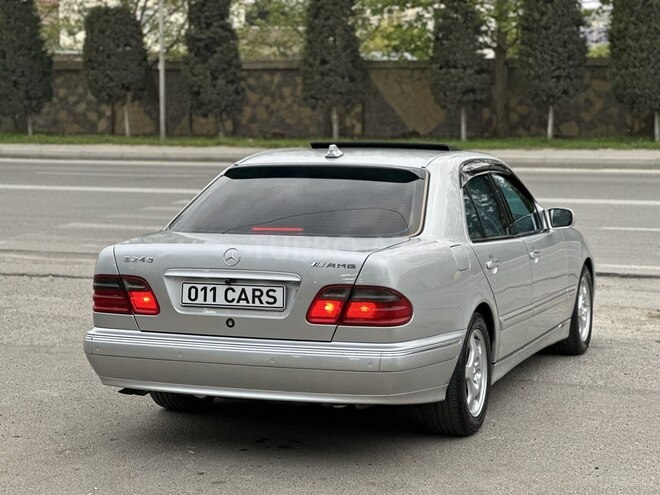 Mercedes E 240-6