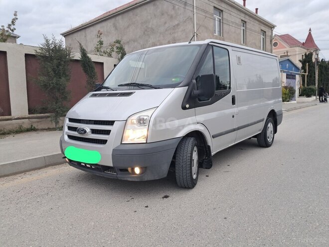 Ford Transit-2