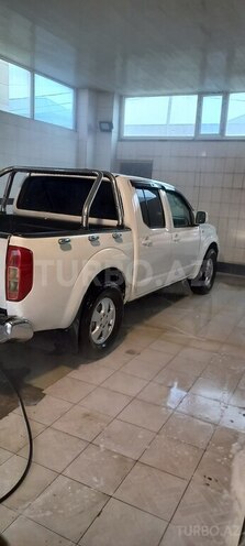 Nissan Navara-4