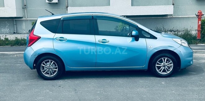 Nissan Note-2