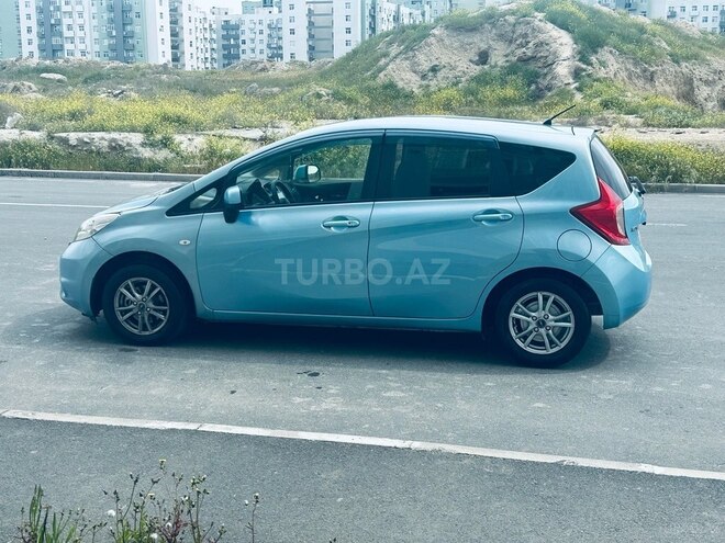 Nissan Note-7